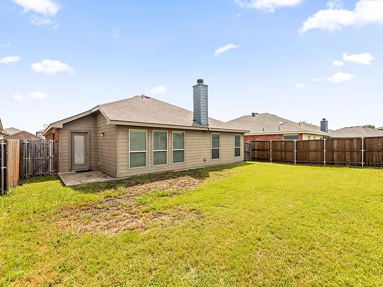 1011 Meadow Green Ct — Photo 25