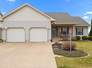 515 Fox Den Cv, Peoria, IL 61604