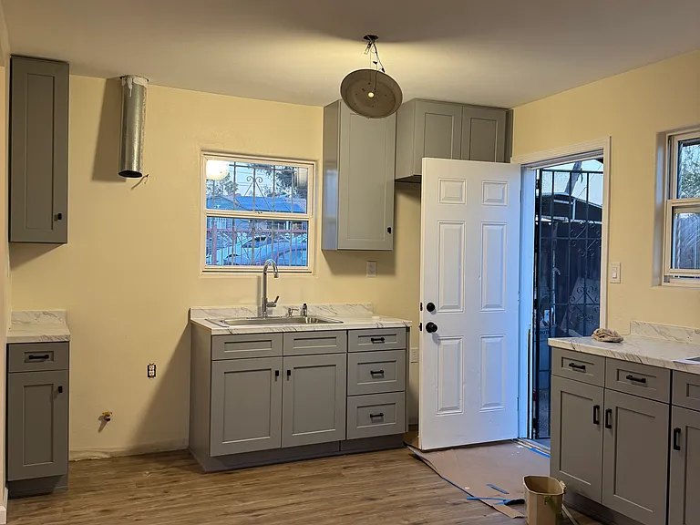 20 S 46th St #818 — Photo 3