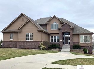 15209 Craig Cir, Bennington, NE 68007