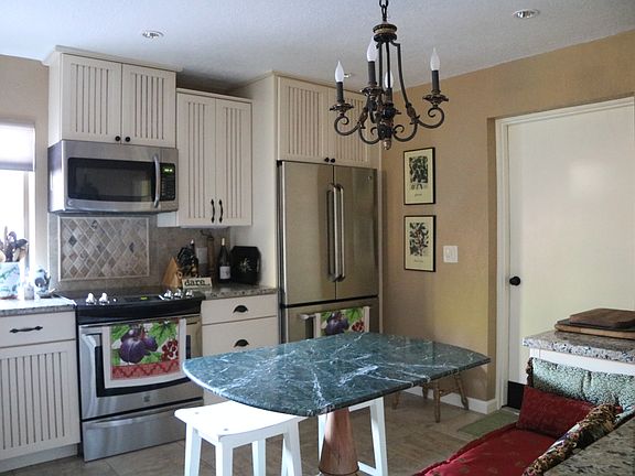 Solid Wood Cabinets