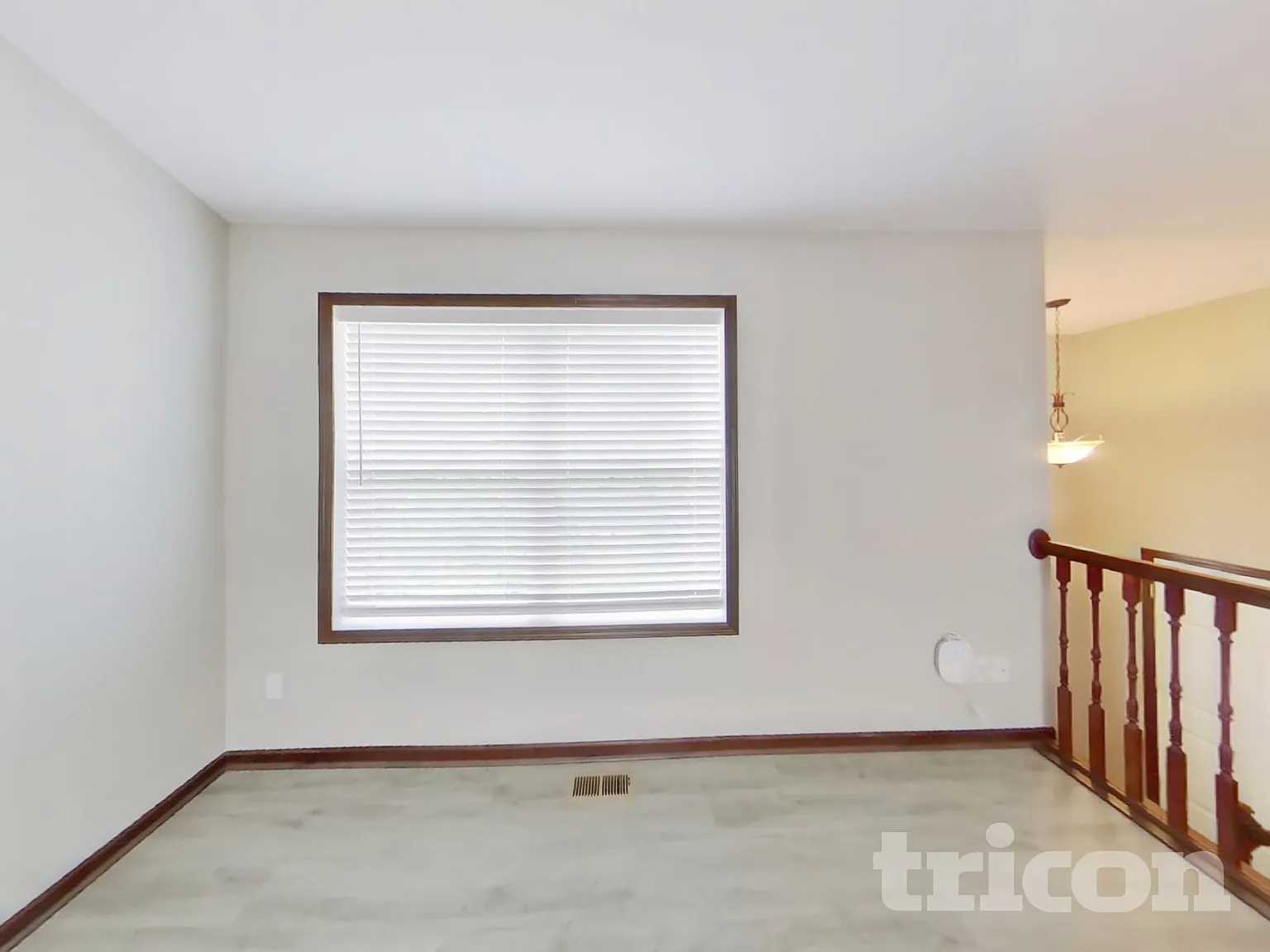 618 Dillon Avenue N Montrose MN — Photo 3