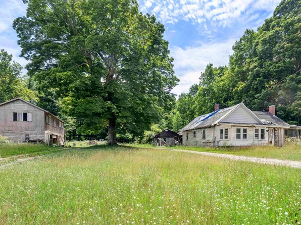 9509 Norconk Rd, Bear Lake, MI 49614