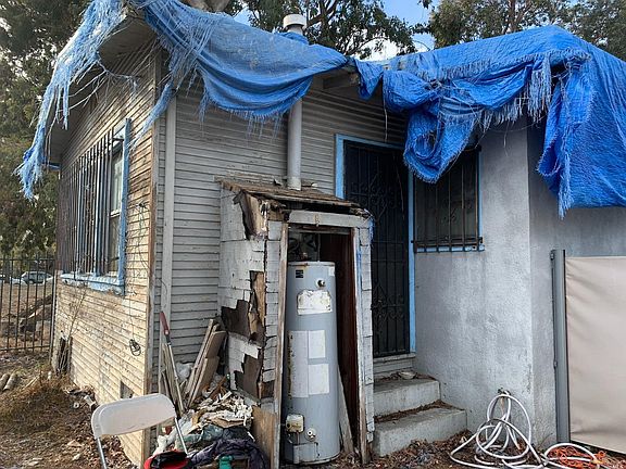 3rd image of 2524 76th Ave