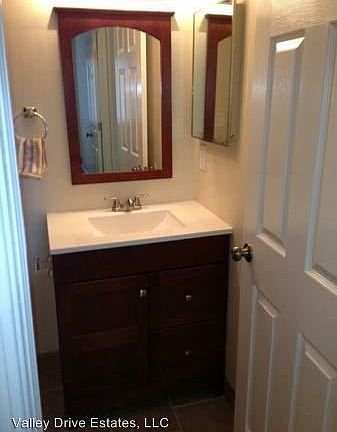 2nd image of 19 Valley Dr APT 302