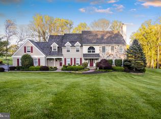 1192 Muirfield Dr, West Chester, PA 19382