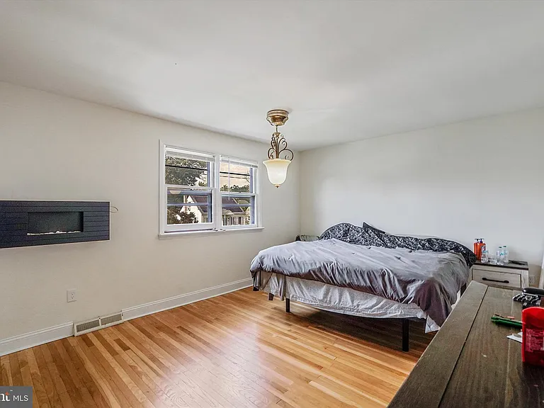 212 E Lafayette Ave — Photo 12