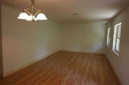 3rd image of 445 SE 16th St APT 3
