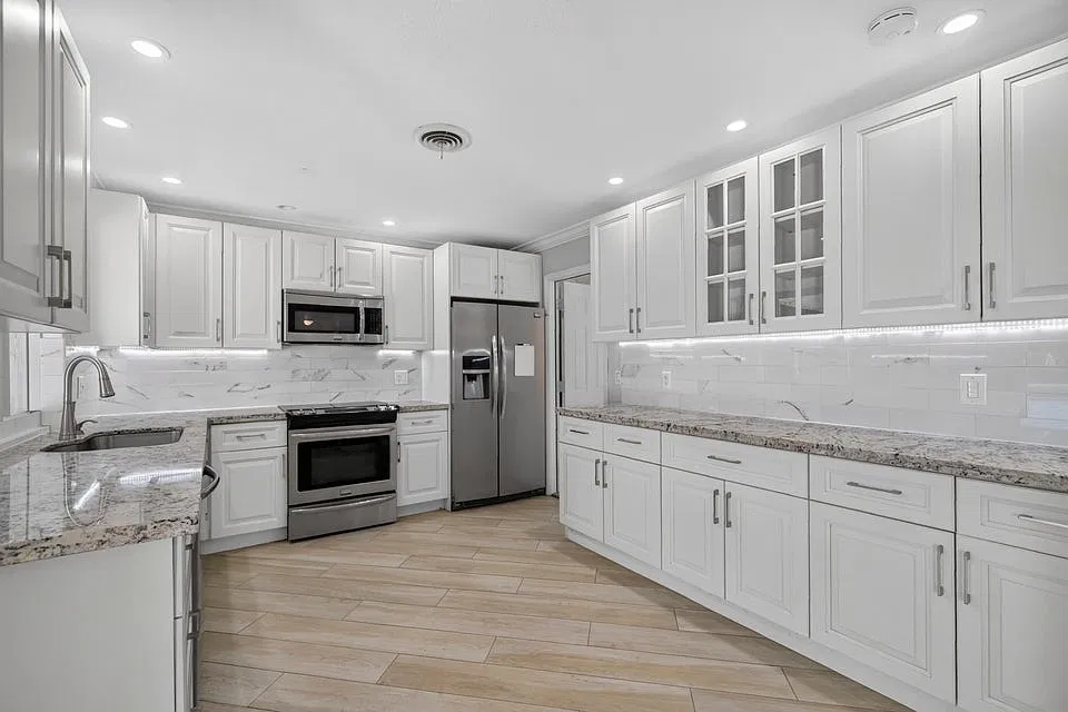 4 bed, 1600 sqft, $4,500 — Photo 4