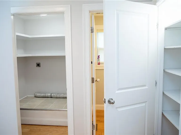 11 Nobert St #B — Photo 8