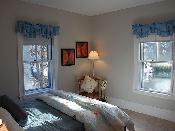 5th image of 181 Willow Ave