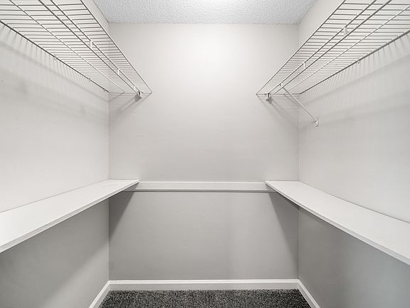 3rd image of 112 Woodberry Ct #1