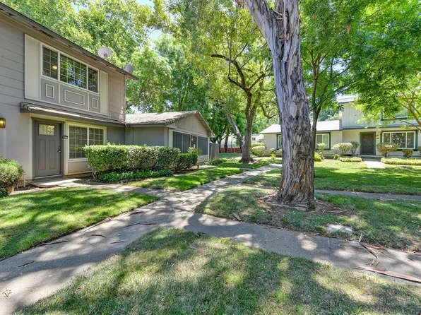 8884 La Riviera Dr Unit D, Sacramento, CA 95826