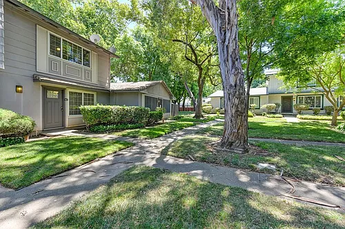 8884 La Riviera Dr #D Photo 1