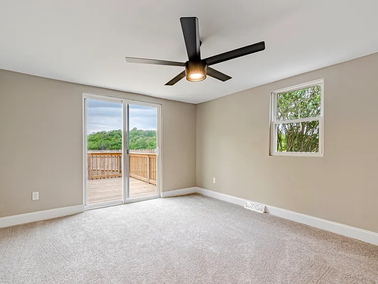 3924 Saltsburg Rd — Photo 4