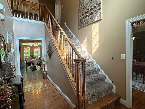 2nd image of 23411 Chandler Ct