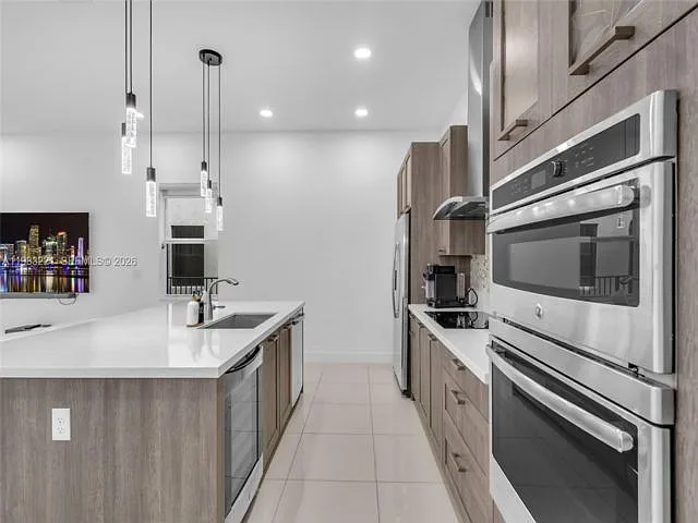 15540 NW 88th Ave — Photo 3