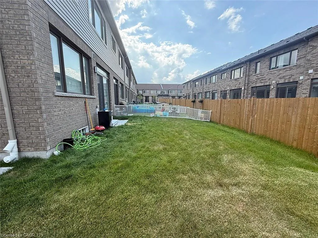 4 bed, 2.5 bath, $2,800 — Photo 4