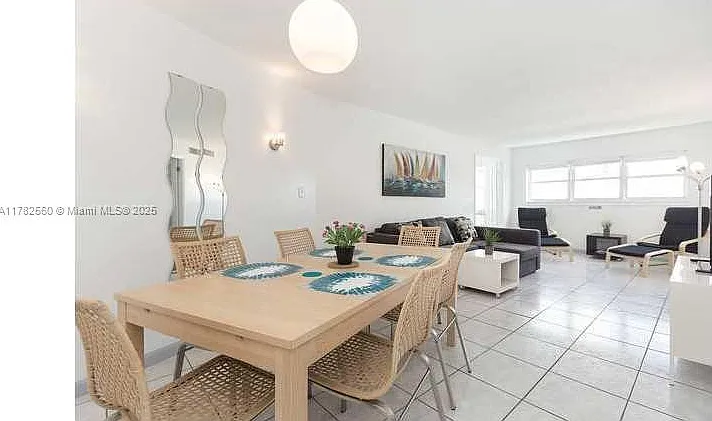 1881 Washington Ave #4D — Photo 3