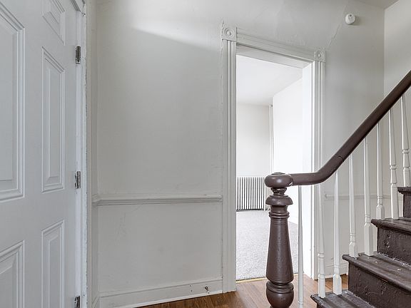 2nd image of 2513 Afton Ave