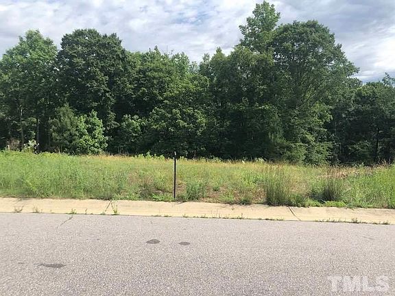 4th image of 185 Riverglade Dr