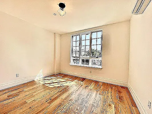 Rented by Friedman Mayer, LREB | media 11