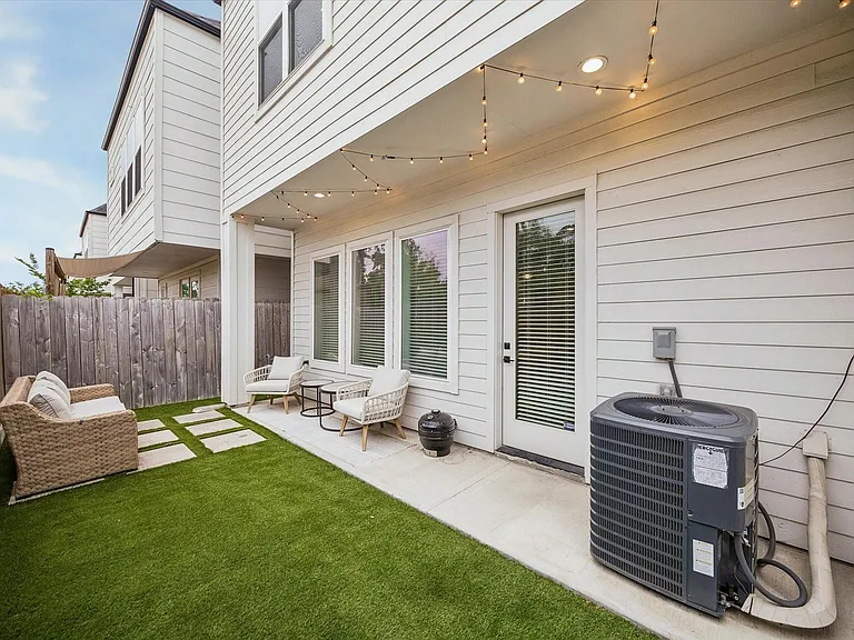 5709 White Magnolia St — Photo 21