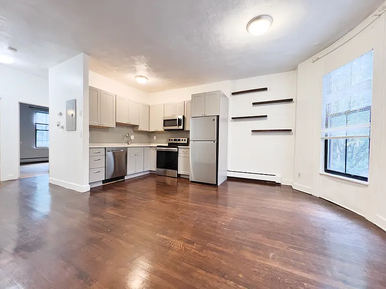41 E Springfield St #3 — Photo 2