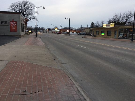 5th image of 3008 Avenue Of The Cities