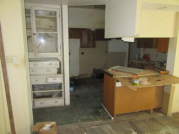 4th image of 1207 N Euclid Ave