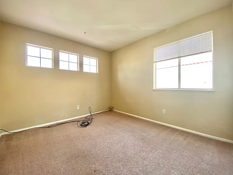 8009 Dover Shores Ave — Photo 27