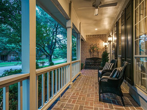 3rd image of 3312 Louis Dr