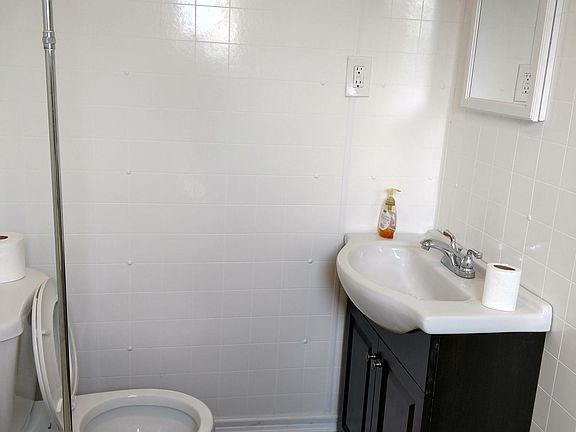 5th image of 6 Sawyer Ave #2