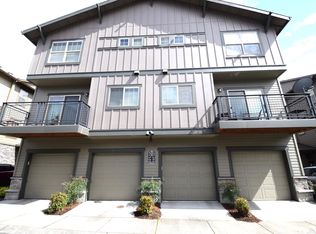 616 NE Newstead Ln, Hillsboro, OR 97006