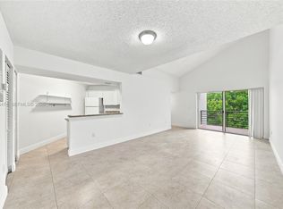 9735 Fontainebleau Blvd #G310, Miami, FL 33172