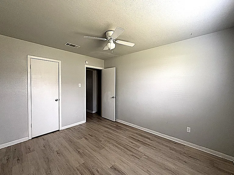 305 Northern Dove Ln #A — Photo 8