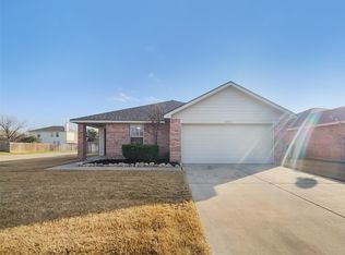12701 Kingsgate Dr, Rhome, TX 76078