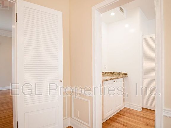 5th image of 9545 W Olympic Blvd