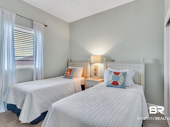 4th image of 365 E Beach Blvd Unit 307