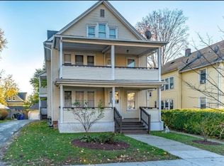 42 Narragansett St, Springfield, MA 01107