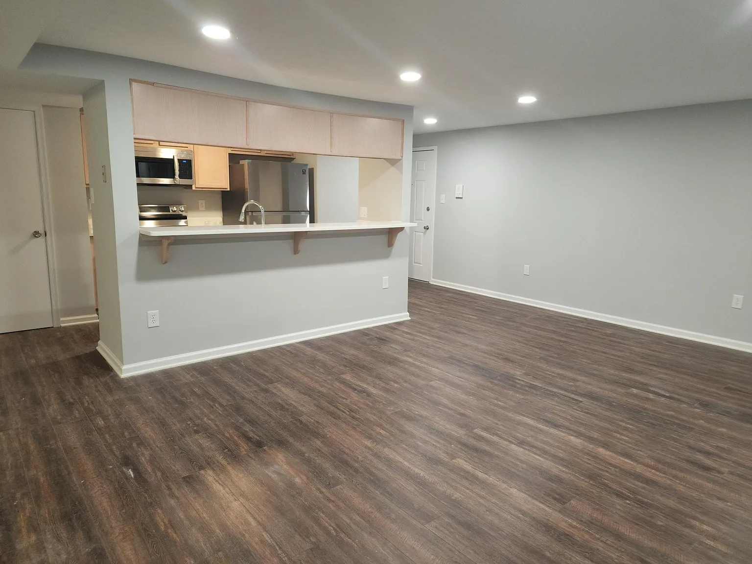 9387 Horse Castle Court - 804 — Photo 2