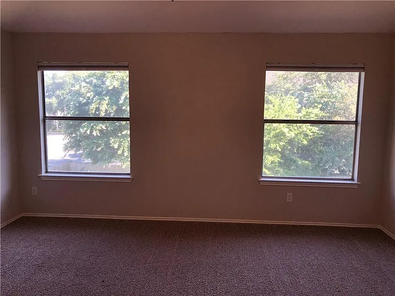13200 Amasia Dr — Photo 18