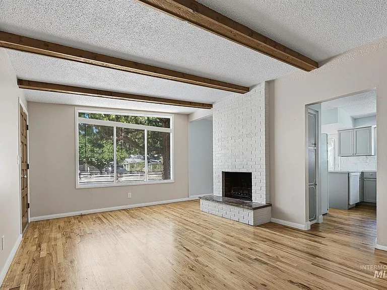 2504 S Annett St — Photo 23