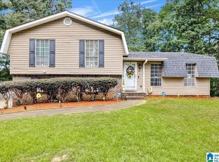 172 Scenic Dr, Gardendale, AL 35071