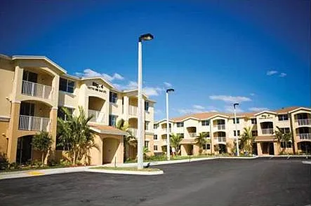 Building Photo 3