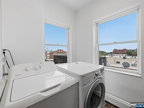 5th image of 1-2 Hilliard Ave #6