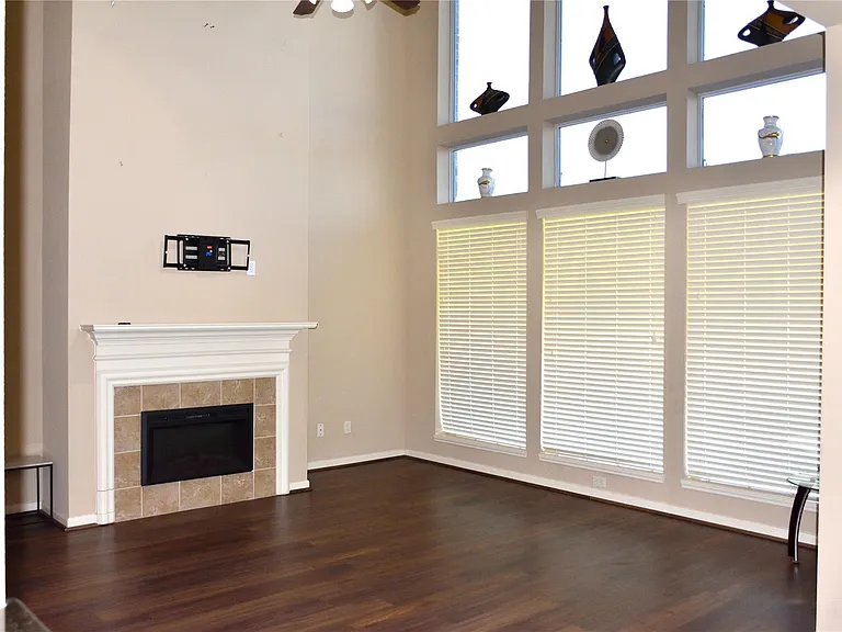 5106 Autumn Rose Ln — Photo 8