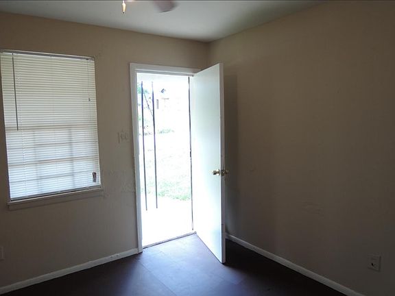 4th image of 1446 Ethlyn Ave
