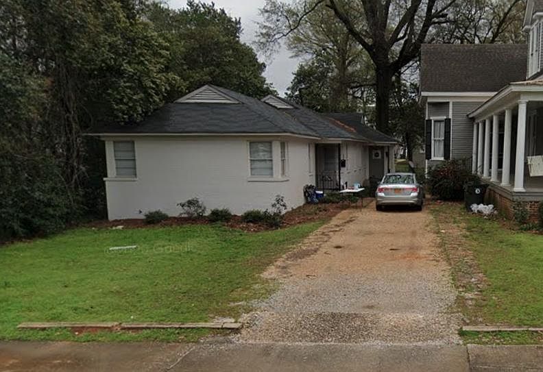 1st image of 1007 Queen City Ave #1007