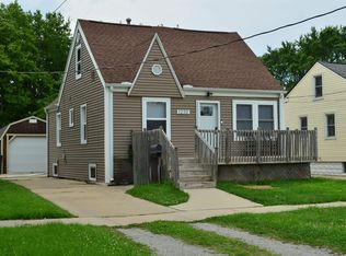 1210 W 7th St, Waterloo, IA 50702